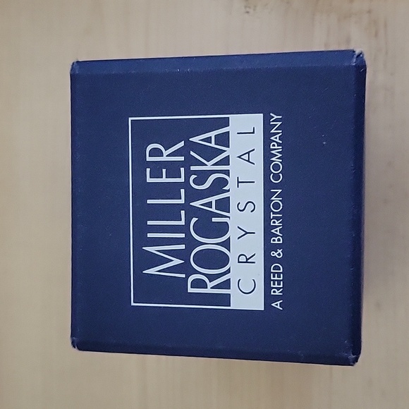 Miller Rogaska Crystal Country Garden Ornament - Picture 2 of 6